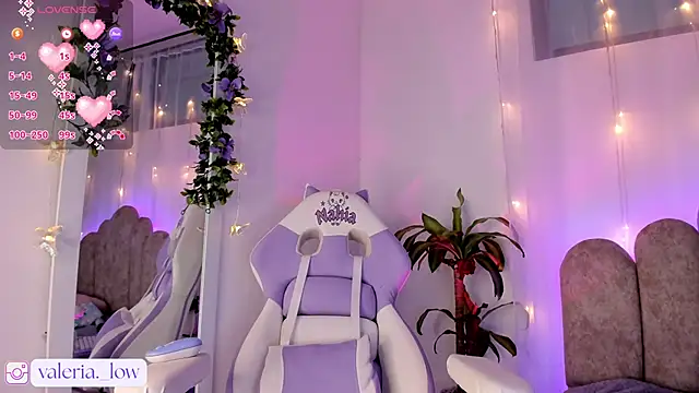 Snapshot of Nahialov chatting on 02/13/26, 01:01 Nahialov online show from 02/13/26, 01:01