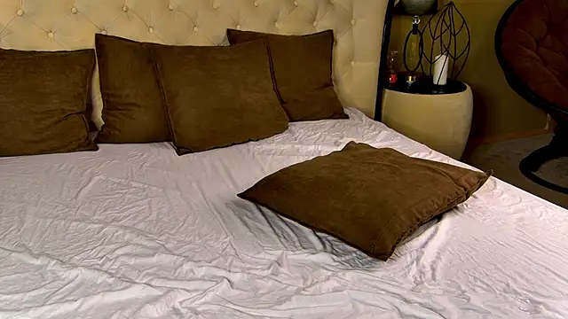 Snapshot of YourSweetArya chatting on 04/04/26, 04:04 YourSweetArya online show from 04/04/26, 04:04