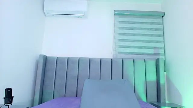 Snapshot of freyhasmith_ chatting on 03/06/26, 03:03 freyhasmith online show from 03/06/26, 03:03