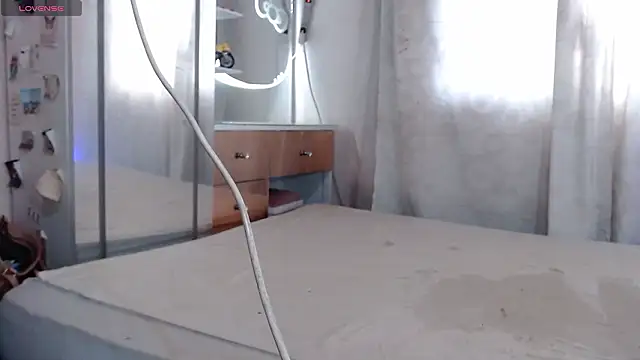 Gigi Moss1 online show from 03/05/26, 02:35