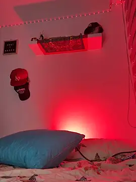 LARIISSAEVANS online show from 02/19/26, 05:58