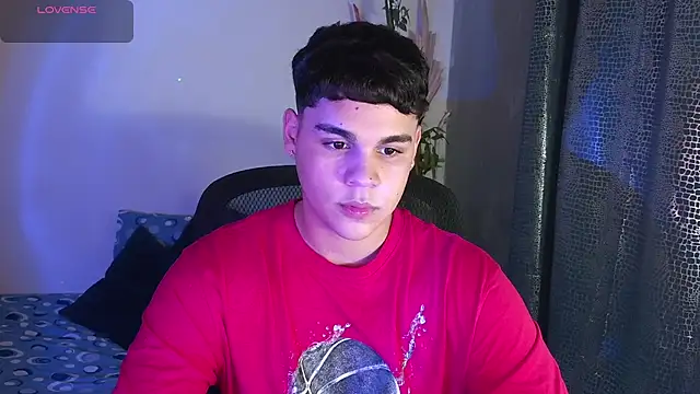 Snapshot of eithan_jonnes chatting on 02/28/26, 09:05 eithan jonnes online show from 02/28/26, 09:05