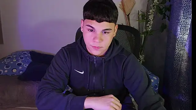 eithan jonnes online show from 04/10/26, 09:19