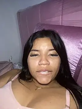 Snapshot of Lucy_strong1 chatting on 02/12/26, 03:45 Lucy strong1 online show from 02/12/26, 03:45