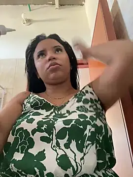 Snapshot of Lucy_strong1 chatting on 02/25/26, 09:13 Lucy strong1 online show from 02/25/26, 09:13