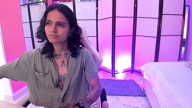 Julianne 7 online show from 03/02/26, 08:26