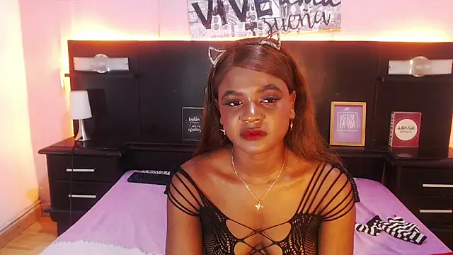 Snapshot of ShannySweett chatting on 04/15/26, 05:14 ShannySweett online show from 04/15/26, 05:14