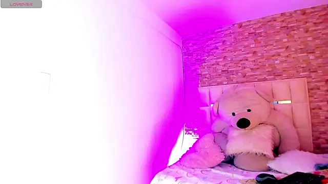 Snapshot of sexy_girlts chatting on 03/11/26, 06:30 sexy girlts online show from 03/11/26, 06:30