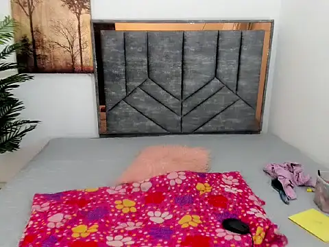 Snapshot of sexy_girlts chatting on 03/20/26, 08:52 sexy girlts online show from 03/20/26, 08:52