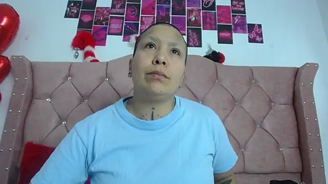 Snapshot of nat_evans8 chatting on 03/18/26, 03:09 nat evans8 online show from 03/18/26, 03:09