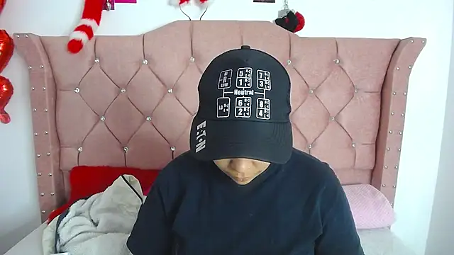 Snapshot of nat_evans8 chatting on 03/22/26, 03:10 nat evans8 online show from 03/22/26, 03:10