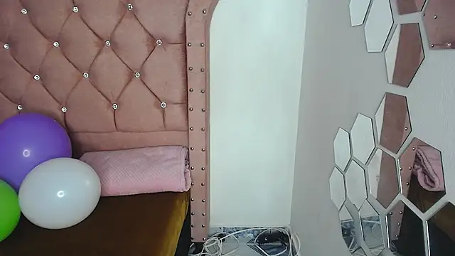 Snapshot of nat_evans8 chatting on 04/01/26, 11:22 nat evans8 online show from 04/01/26, 11:22