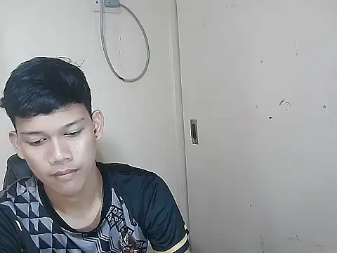 UrAsian Turjak online show from 05/14/26, 02:57