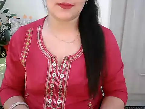 Snapshot of _chitranshi chatting on 03/18/26, 04:59 chitranshi online show from 03/18/26, 04:59