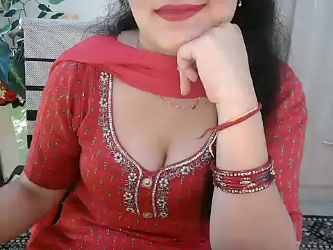 Snapshot of _chitranshi chatting on 03/19/26, 05:11 chitranshi online show from 03/19/26, 05:11