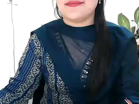 Snapshot of _chitranshi chatting on 06/17/26, 05:21 chitranshi online show from 06/17/26, 05:21