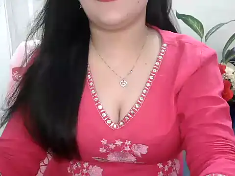 Snapshot of _chitranshi chatting on 06/29/26, 05:57 chitranshi online show from 06/29/26, 05:57