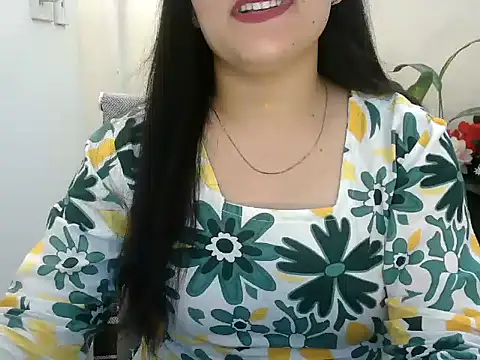 Snapshot of _chitranshi chatting on 07/30/26, 06:34 chitranshi online show from 07/30/26, 06:34