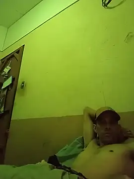 Snapshot of segnini21 chatting on 05/22/26, 03:02 segnini21 online show from 05/22/26, 03:02