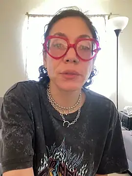 Snapshot of JeanneDuval8888 chatting on 04/08/26, 10:43 JeanneDuval8888 online show from 04/08/26, 10:43