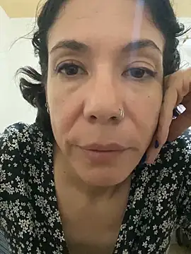 Snapshot of JeanneDuval8888 chatting on 04/25/26, 01:52 JeanneDuval8888 online show from 04/25/26, 01:52