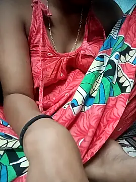 Snapshot of cutezara4 chatting on 02/12/26, 02:06 cutezara4 online show from 02/12/26, 02:06