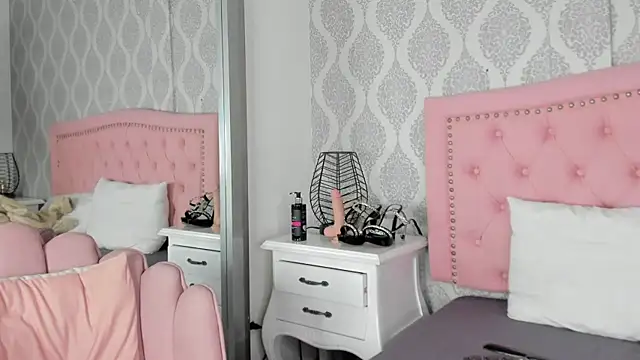 luciana lopez 7 online show from 03/02/26, 03:41