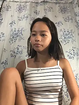 Snapshot of Asianpinay_Skinny1818 chatting on 06/23/26, 09:57 Asianpinay Skinny1818 online show from 06/23/26, 09:57