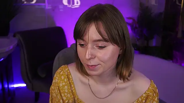 Snapshot of SofiaLuxuryy chatting on 04/20/26, 02:42 SofiaLuxuryy online show from 04/20/26, 02:42