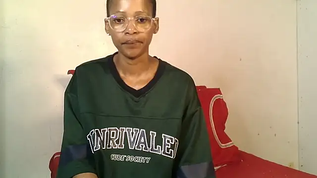 Snapshot of Mabelle_Eveline chatting on 07/25/26, 12:25 Mabelle Eveline online show from 07/25/26, 12:25