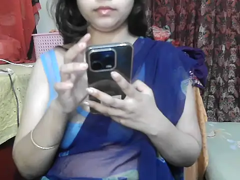 Snapshot of Arohi-67 chatting on 05/13/26, 02:47 Arohi-67 online show from 05/13/26, 02:47