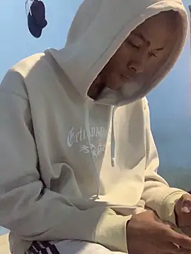 Snapshot of mondacuo3000 chatting on 02/14/26, 03:20 mondacuo3000 online show from 02/14/26, 03:20