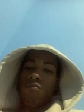 Snapshot of mondacuo3000 chatting on 02/17/26, 02:52 mondacuo3000 online show from 02/17/26, 02:52