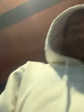 Snapshot of mondacuo3000 chatting on 02/17/26, 02:57 mondacuo3000 online show from 02/17/26, 02:57