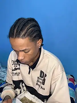 Snapshot of mondacuo3000 chatting on 03/13/26, 05:41 mondacuo3000 online show from 03/13/26, 05:41