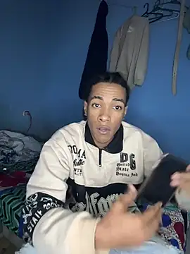 Snapshot of mondacuo3000 chatting on 03/17/26, 07:50 mondacuo3000 online show from 03/17/26, 07:50