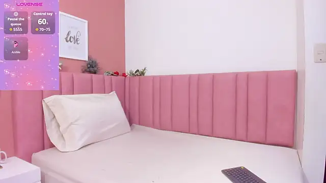Snapshot of iris_cuteface chatting on 07/01/26, 11:56 iris cuteface online show from 07/01/26, 11:56