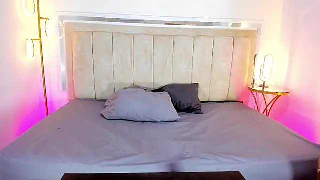 Snapshot of KeilySweety chatting on 02/14/26, 12:13 KeilySweety online show from 02/14/26, 12:13