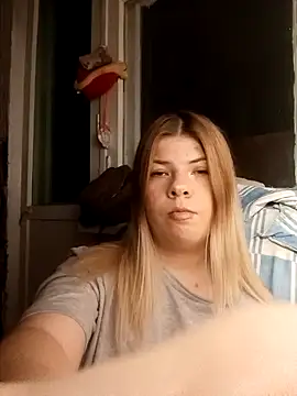 Snapshot of EvaTallor chatting on 02/22/26, 05:22 EvaTallor online show from 02/22/26, 05:22