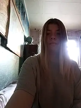 Snapshot of EvaTallor chatting on 02/23/26, 05:27 EvaTallor online show from 02/23/26, 05:27