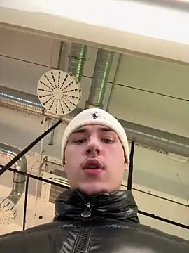 Snapshot of yourboydze chatting on 02/11/26, 09:31 yourboydze online show from 02/11/26, 09:31