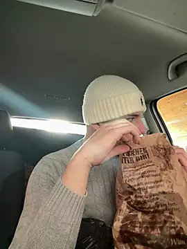 Snapshot of yourboydze chatting on 02/20/26, 08:05 yourboydze online show from 02/20/26, 08:05