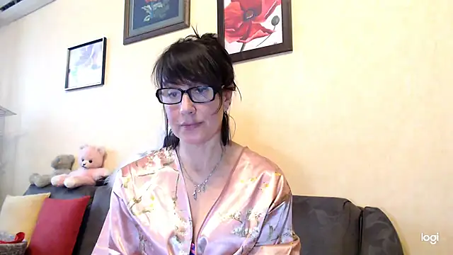 Snapshot of Vlastelina chatting on 03/04/26, 12:22 Vlastelina online show from 03/04/26, 12:22