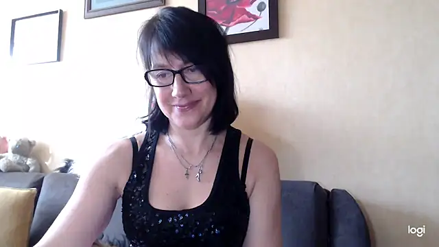 Snapshot of Vlastelina chatting on 03/08/26, 05:44 Vlastelina online show from 03/08/26, 05:44