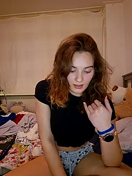 Snapshot of sweetsophie69 chatting on 03/13/26, 06:47 sweetsophie69 online show from 03/13/26, 06:47