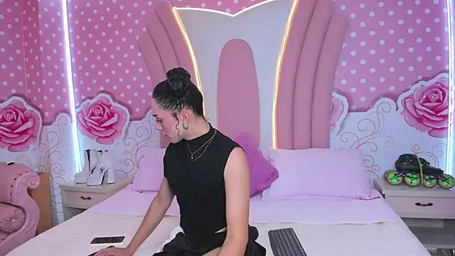 Veronica hottie online show from 03/30/26, 01:45