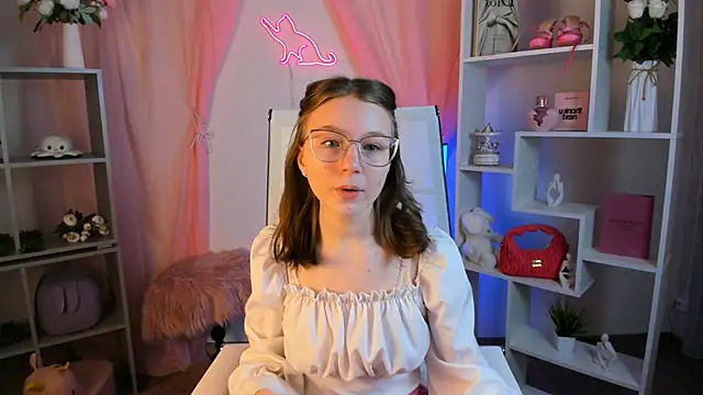 ElliFrankenweenie online show from 03/09/26, 09:24