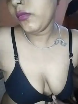 Nency Love143 online show from 05/18/26, 06:14