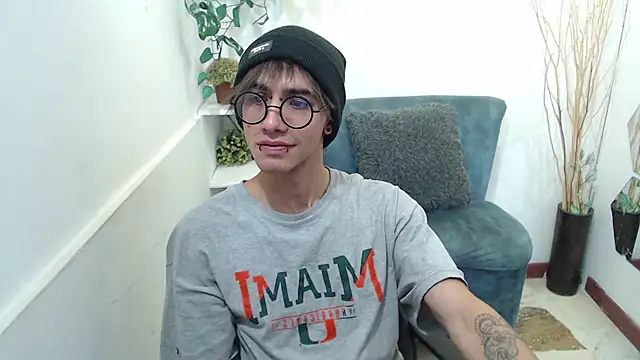 AaronBeer  online show from 02/23/26, 11:29