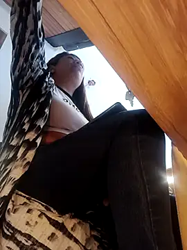 Snapshot of eva_vidal_ chatting on 04/10/26, 04:33 eva vidal online show from 04/10/26, 04:33